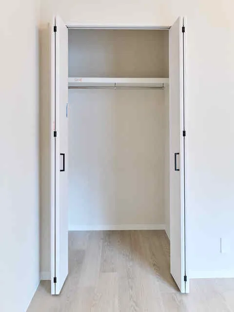 Milia Residence Ochanomizu - Interior - ["Wood", "Flooring", "Floor"]