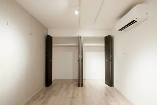 Regaland Meguro - Interior - ["Flooring", "Wall", "Wood"]