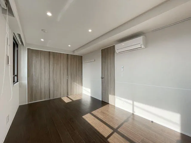 Chez Moi Shirokane Takanawa - Interior - ["Flooring", "Wood", "Floor"]