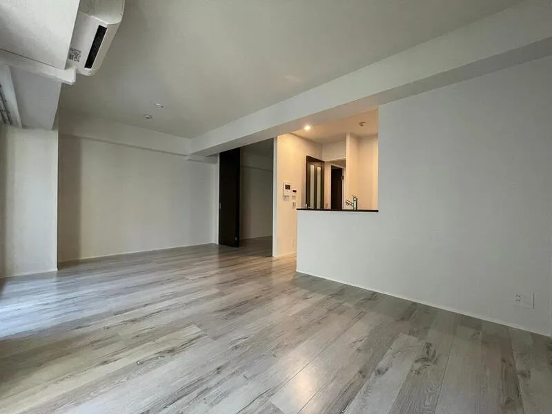 LUMIEC un Hongo - Interior - ["Flooring", "Floor", "Wood"]