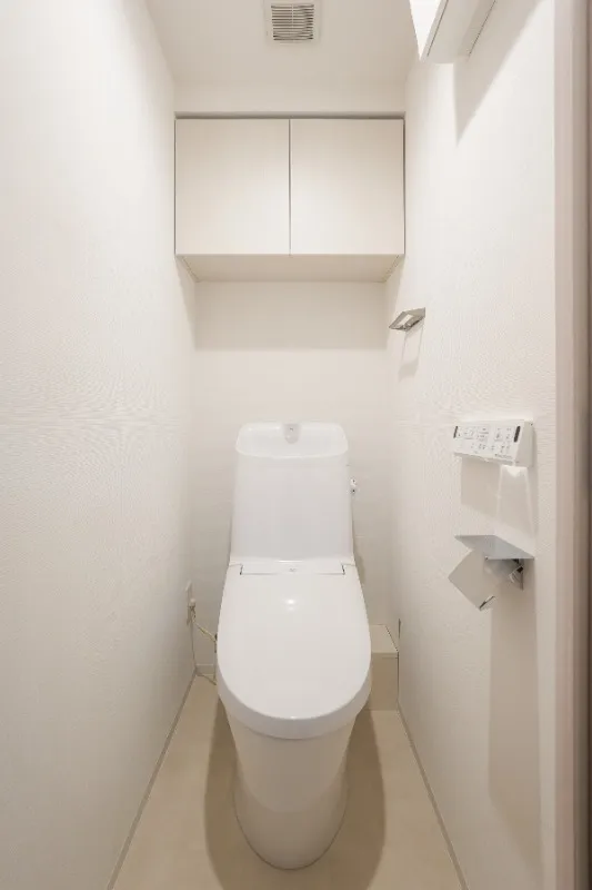 Due Nippori III - Interior - ["Toilet seat", "Plumbing fixture", "Flooring"]