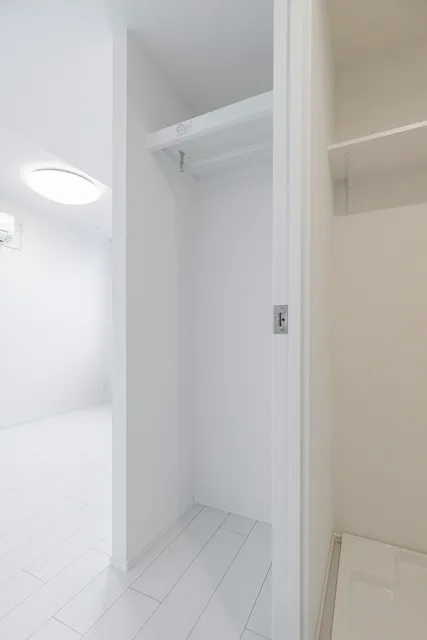 Aglaia Shinjuku Nishiochiai - Interior - ["Flooring", "White", "Floor"]