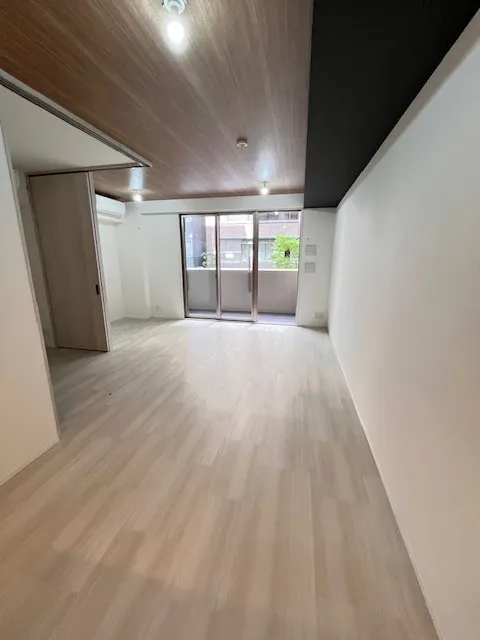 Residia Shiba Daimon II - Interior - ["Flooring", "Floor", "Wood"]