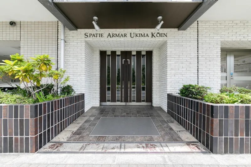 Spacie Almar Ukima Park - Exterior - ["Daylighting", "Tile Flooring"]