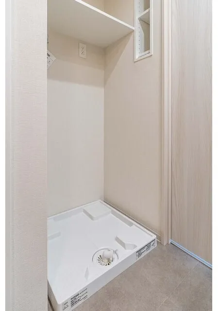 LUMIEC HONCHO EAST - Interior - ["Wood", "Flooring", "Floor"]
