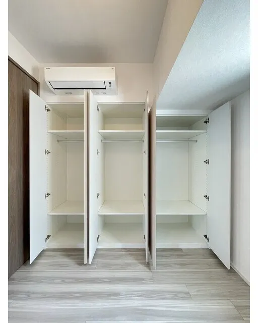 Stylio Kamata West - Interior - ["Wood", "Flooring", "Floor"]
