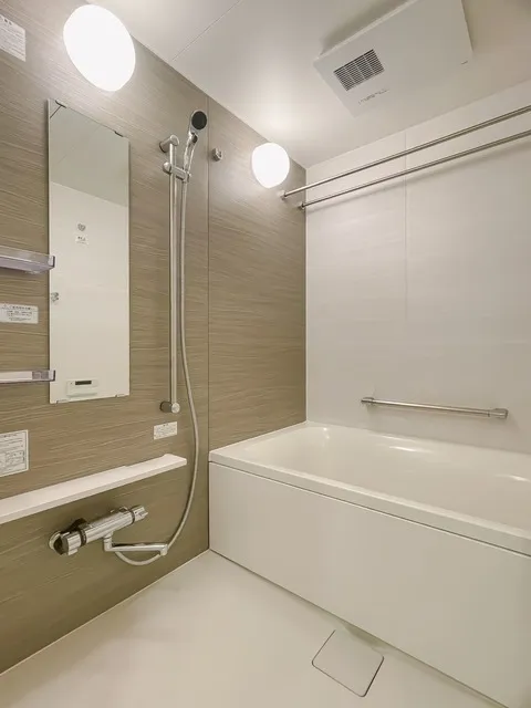 Park Axis Bunkyo Hongo - Interior - ["Bathroom", "Plumbing fixture", "Wall"]
