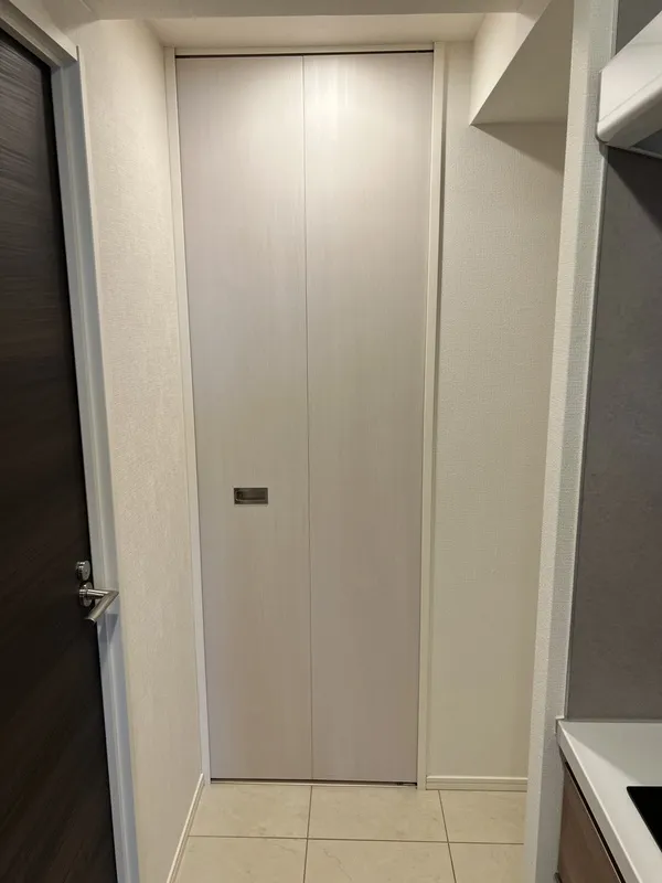 Casa Splendid Akasaka 7-Chome - Interior - ["Wood", "Flooring", "Floor"]