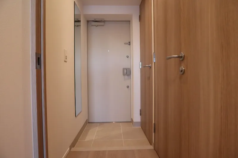 Ipse Yoyogi Uehara Hills - Interior - ["Handle", "Door", "Building"]