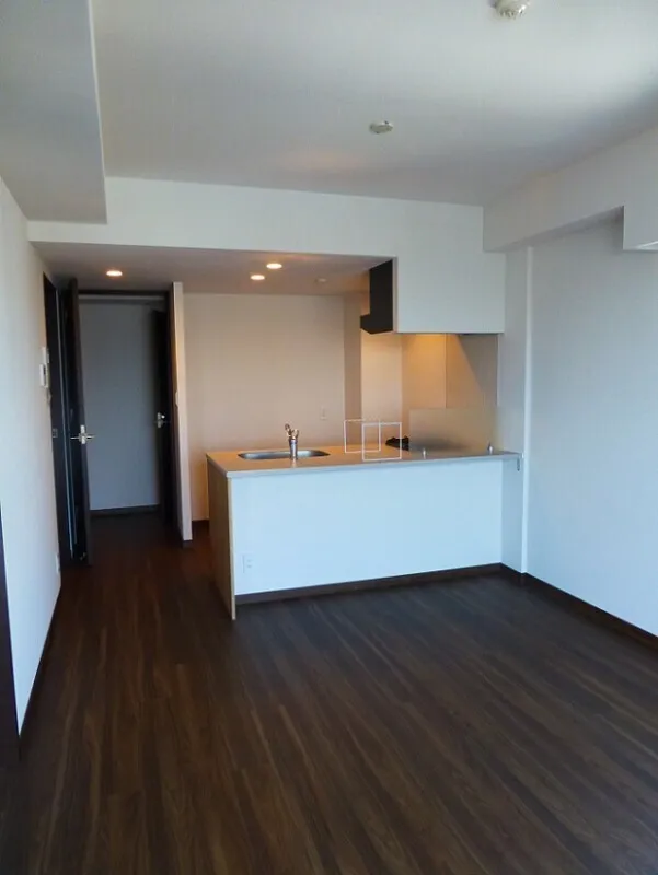 RESIDIA Nakanobu II - Interior - ["Floor", "Flooring", "Ceiling"]