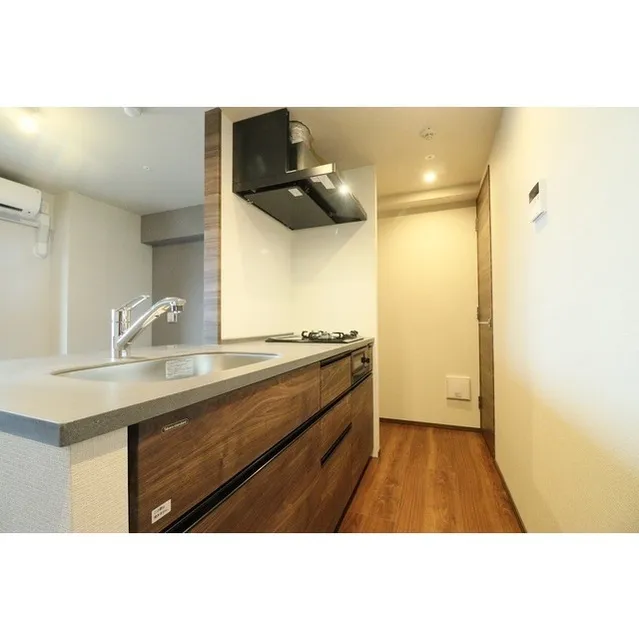 Grande Eterno - Interior - ["Cabinetry", "Countertop", "Sink"]