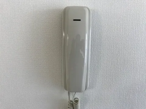 Ks Flat - Interior - ["Communication Device", "Rectangle", "Portable communications device"]