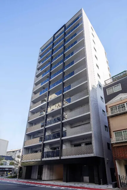 Season Flats Ueno Inaricho - Exterior - ["High-rise building", "Metropolitan area", "Metropolis"]