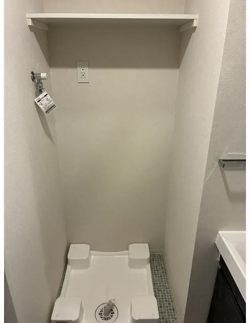 VORT Ogibashi Residence - Interior - ["Grey", "Plumbing fixture", "Bathroom"]