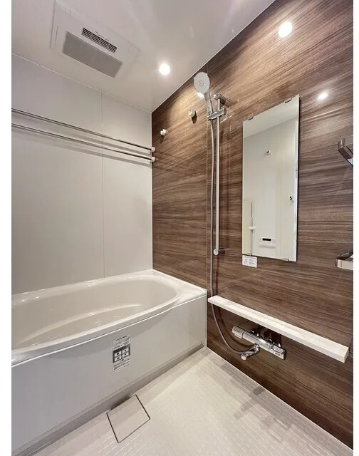 Comforia Nakakasai - Interior - ["Flooring", "Interior design", "Plumbing fixture"]
