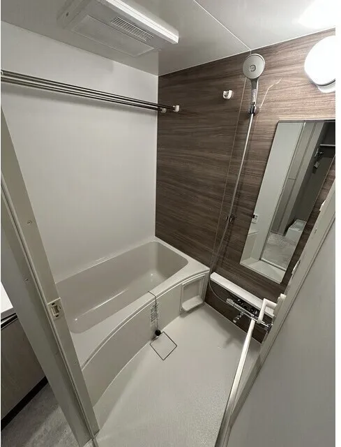 Wellis Urban Sumiyoshi West - Interior - ["Flooring", "Floor", "Plumbing fixture"]