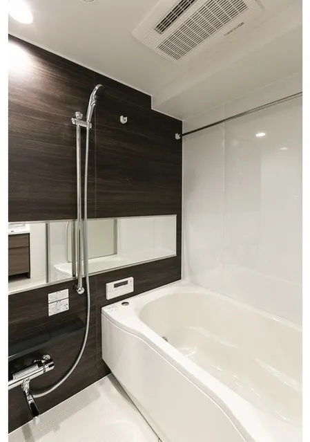Orchid Residence Ueno Inaricho - Interior - ["Bathroom", "White", "Black"]