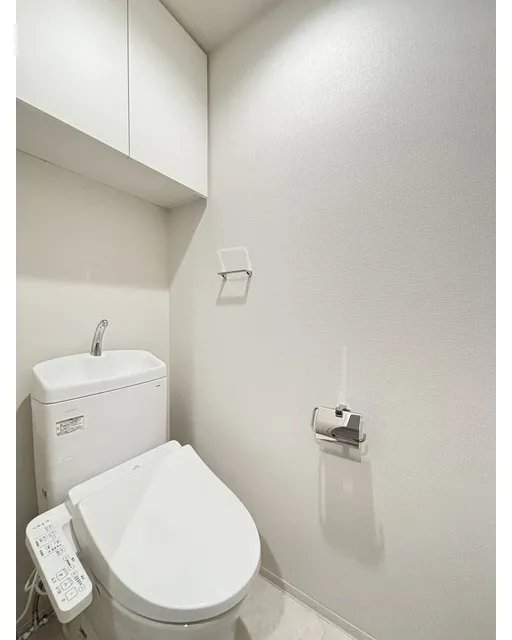 Daffitto Kinshicho - Interior - ["Plumbing fixture", "Flooring", "Bathroom"]