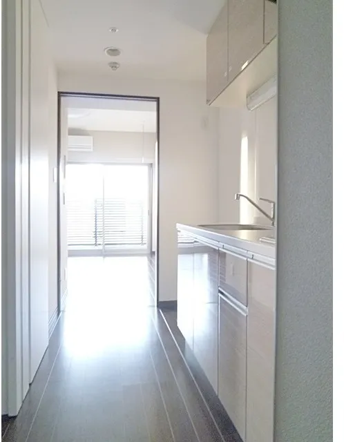 DORF21 SUMIKA - Interior - ["Flooring", "Floor", "Ceiling"]