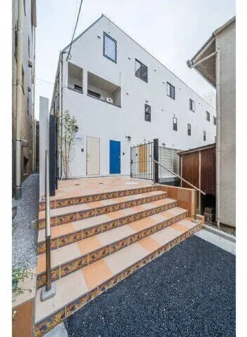 Mihas Shinjuku Tomihisacho - Exterior - ["Composite material", "Stairs", "Paint"]