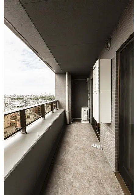 Comforia Live Negishi Nichome - Interior - ["Floor", "Flooring", "Apartment"]