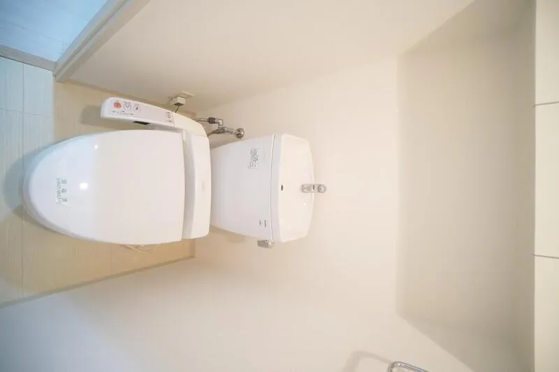 Cross Residence Osaka Shinmachi - Interior - ["Plumbing fixture", "Bathroom", "Flooring"]