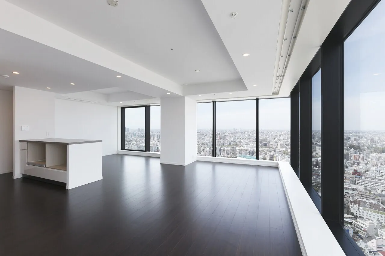 La Tour Shinjuku Garden - Interior - ["Floor", "Commercial building", "Glass"]