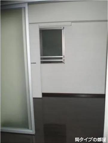 Comforia Nibancho - Interior - ["Flooring", "Floor", "Door"]