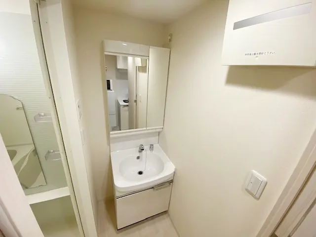 Presence Gene Asakusa East - Interior - ["Floor", "Flooring", "Apartment"]