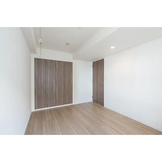 RJR Precia Chidori - Interior - ["Building", "Wood", "Rectangle"]
