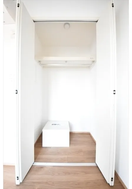 Maison Bellvie Shimokitazawa - Interior - ["Wood", "Flooring", "Floor"]