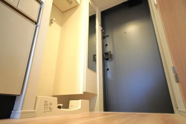 Luffon Progressive Nakano Sakaue - Interior - ["Building", "Wood", "Fixture"]