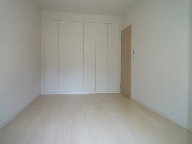 Hulic Court Snow Valley - Interior - ["Flooring", "Floor", "Wood"]
