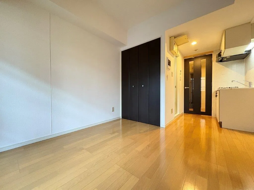 HF Meidaimae Residence - Interior - ["Flooring", "Floor", "Wood flooring"]
