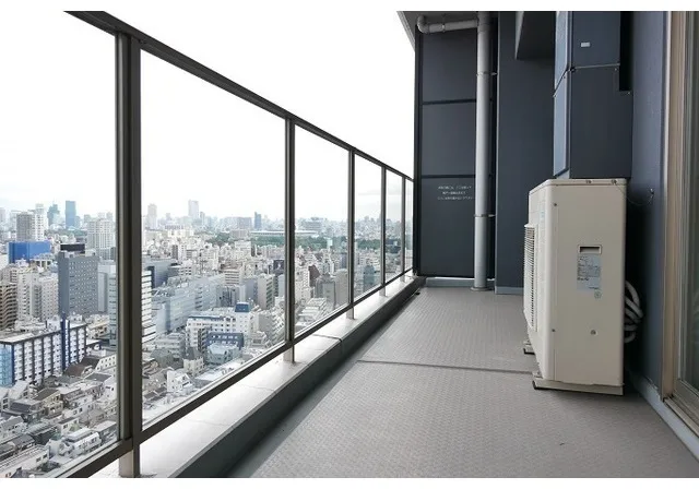 Comforia Shinjuku East Side Tower - Interior - ["Architecture", "Building", "Room"]