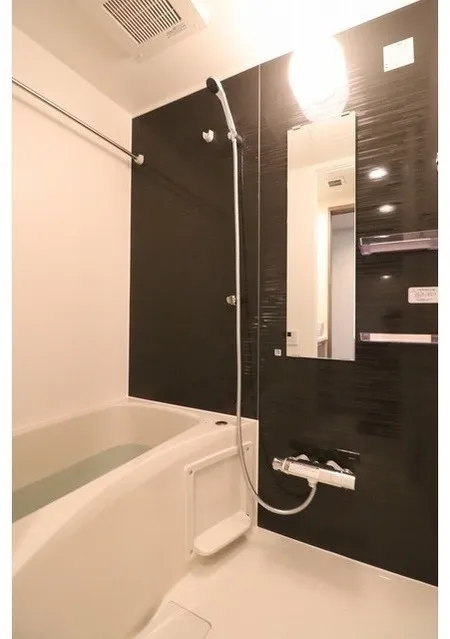 Well Square Komagome - Interior - ["Property", "Plumbing fixture", "Bathtub"]