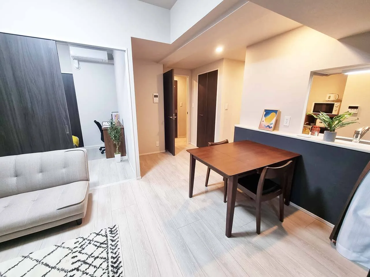 Mynavi STAY Nihonbashi Parkside - Interior - ["Flooring", "Interior design", "Floor"]