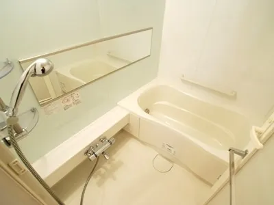 Premier Knotty Yutenji - Interior - ["Bathroom", "Property", "Room"]