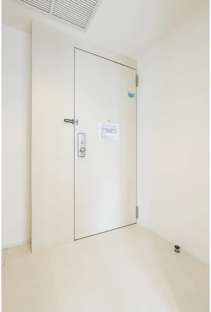 Frontier Residence The Tower Shinagawa - Interior - ["Flooring", "Floor", "Door"]