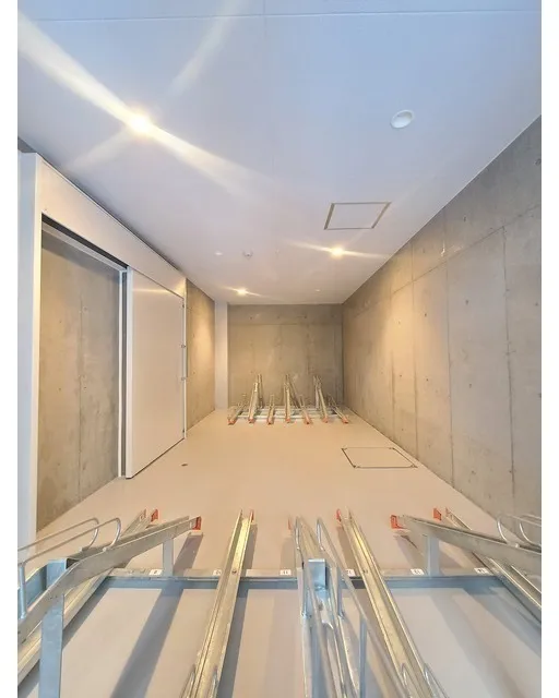 Composite Yoyogi - Other - ["Ceiling", "Flooring", "Floor"]