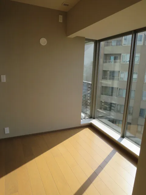 The Jingumae Residence - Interior - ["Building", "Fixture", "Window"]