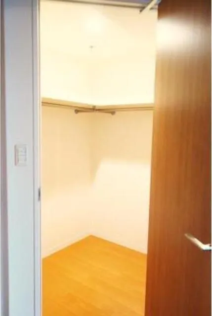 Park Axis Moto-Asakusa Stage - Interior - ["Property", "Room", "Door"]