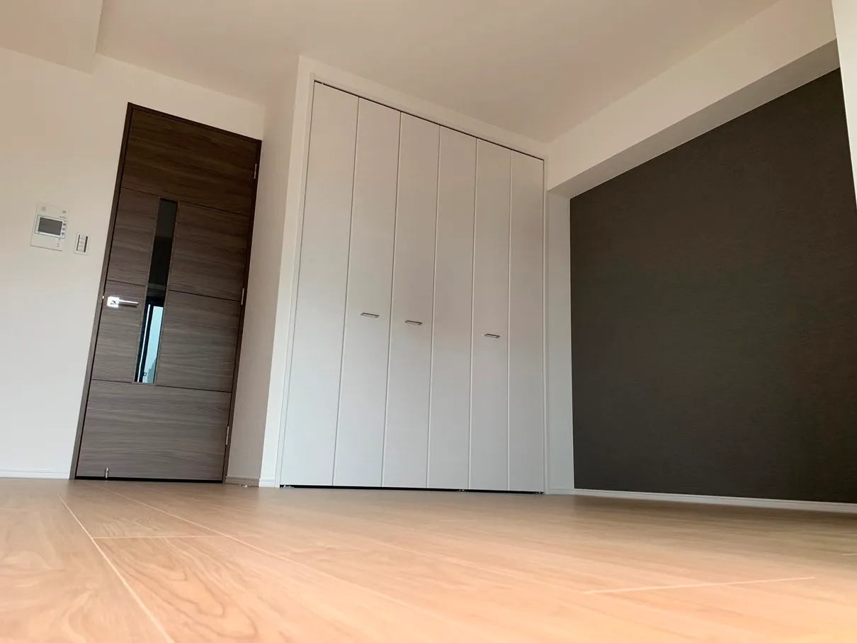 Reterrace Oshima - Interior - ["Flooring", "Floor", "Wall"]