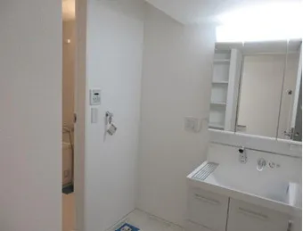 Prime Urban Machiya South Court - Interior - ["Plumbing fixture", "Flooring", "Floor"]