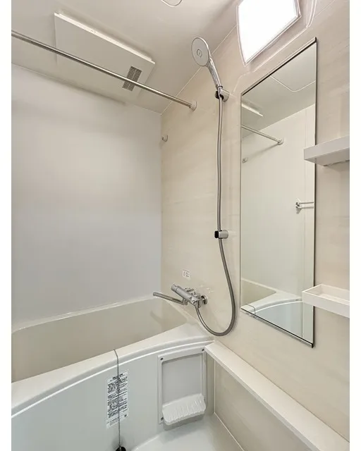 Daffitto Kinshicho - Interior - ["Plumbing fixture", "Bathroom", "Flooring"]