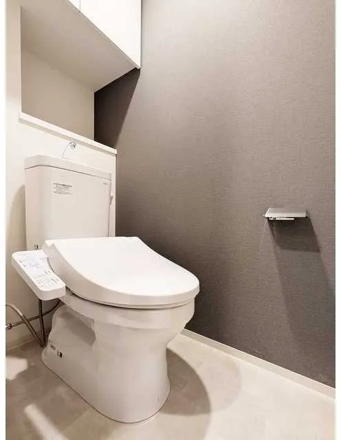Geoent Ueno Inaricho - Interior - ["Toilet seat", "Toilet", "Plumbing fixture"]