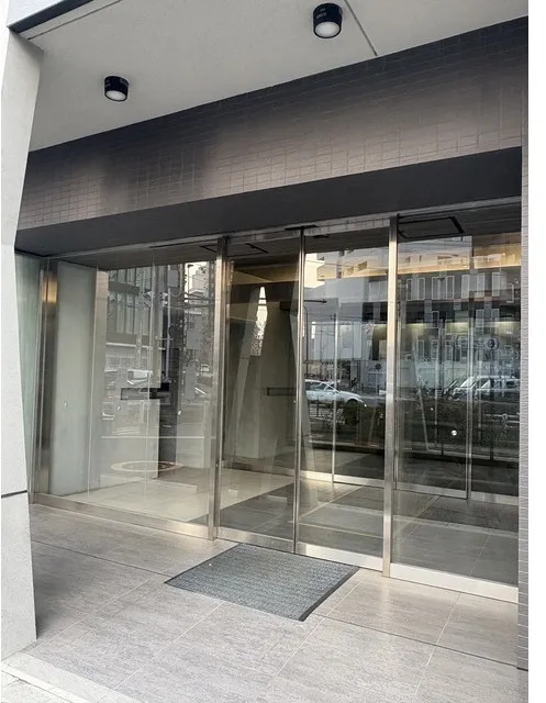 Imperial Flat Musashikoyama - Exterior - ["Glass", "Silver", "Transparency"]