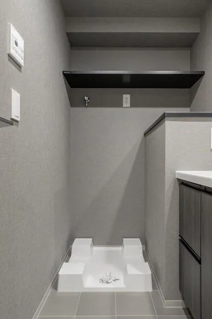 Urban Core Hatanodai - Interior - ["Wall", "Flooring", "Floor"]