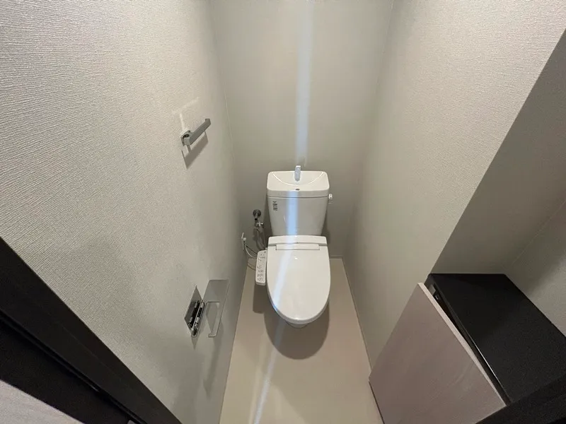 LiveCasa Nishinomiya - Interior - ["Toilet seat", "Toilet", "Plumbing fixture"]