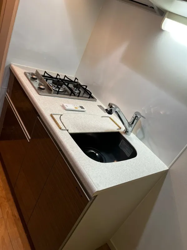 Valescia Shinagawa Minami City - Interior - ["Flooring", "Kitchen", "Major appliance"]